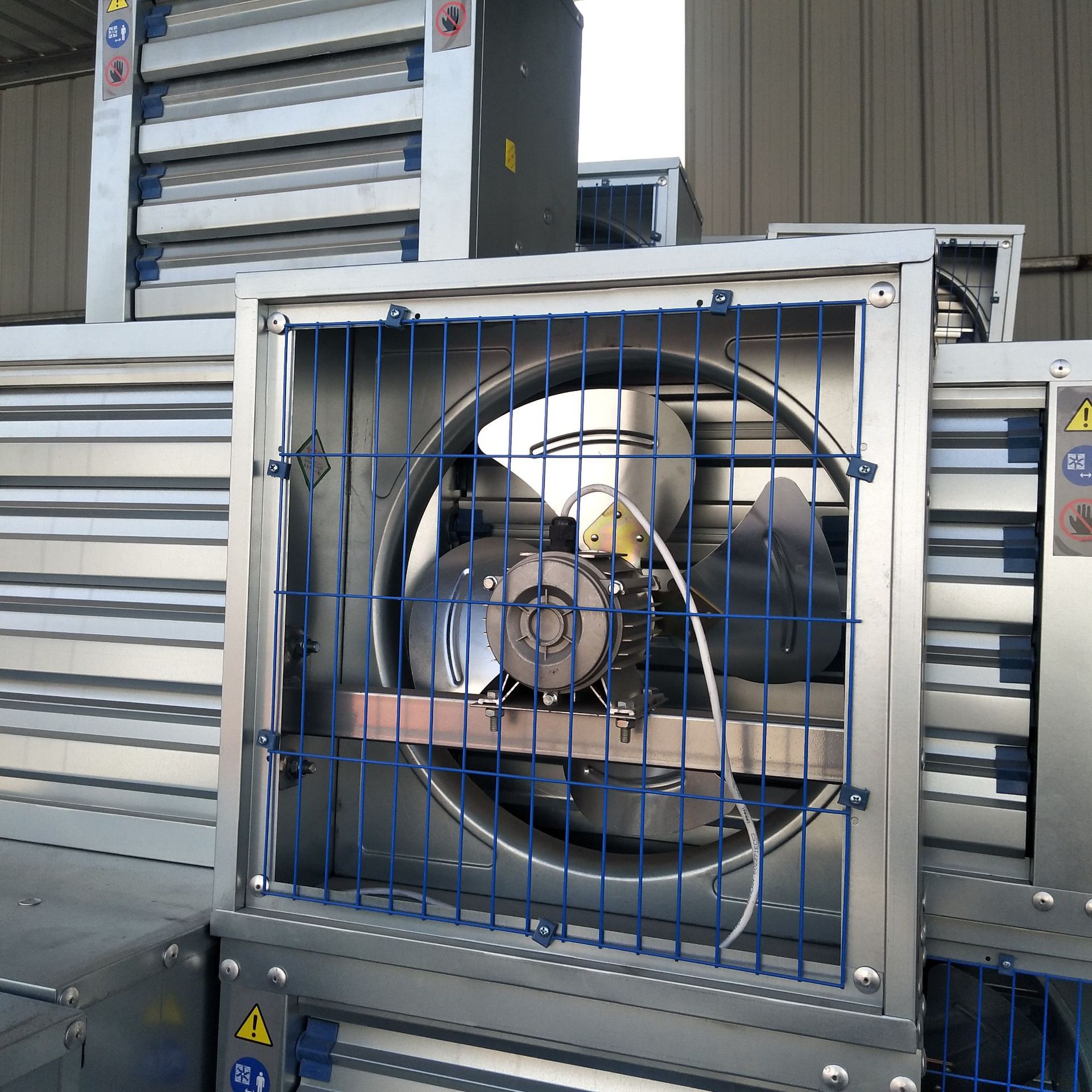 供应厂房车间通风降温风机 方形工业风扇 负压风机批发供货商厂家-阿