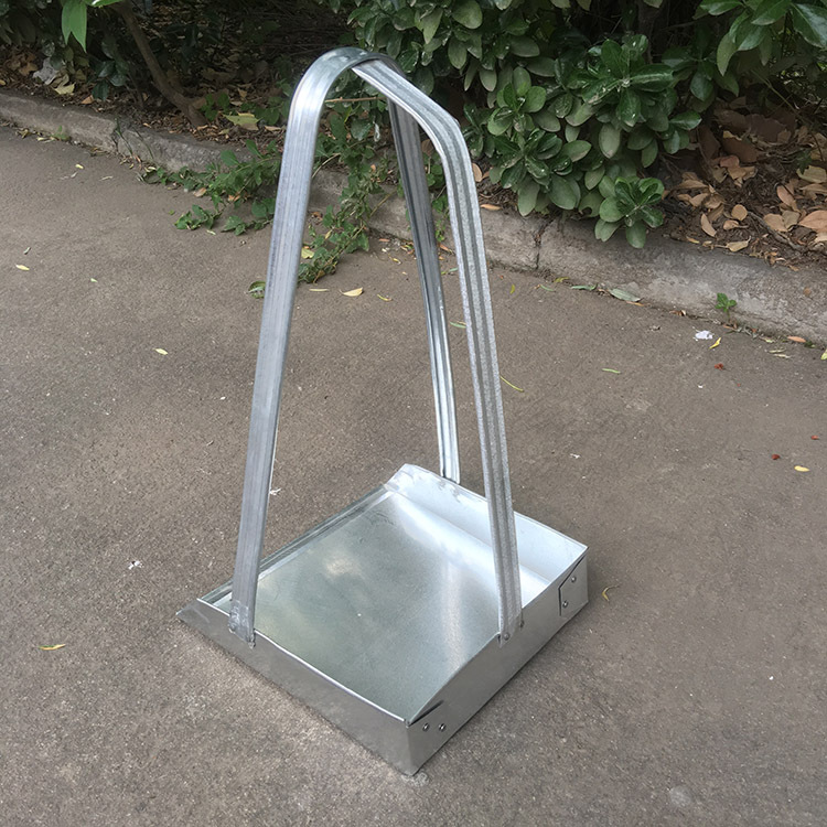 自产自销大号铁簸箕铁戳子垃圾铲加大垃圾铁畚箕铁扒斗清洁套装