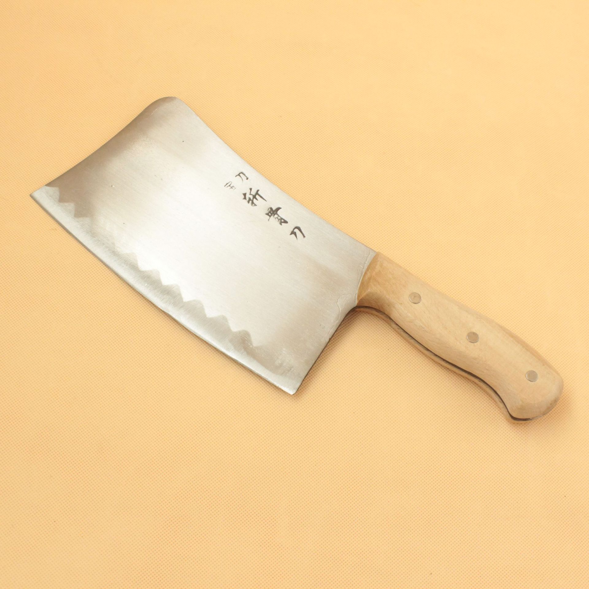 宝刀牌斩骨刀 木柄加厚斩骨刀 剁骨头切肉菜刀 家用砍骨头剁鸡骨