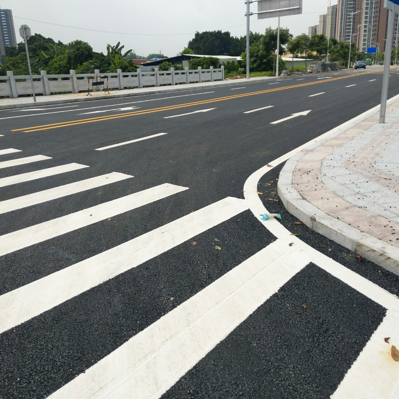 专业道路标线沥青路面划线施工人行道斑马线