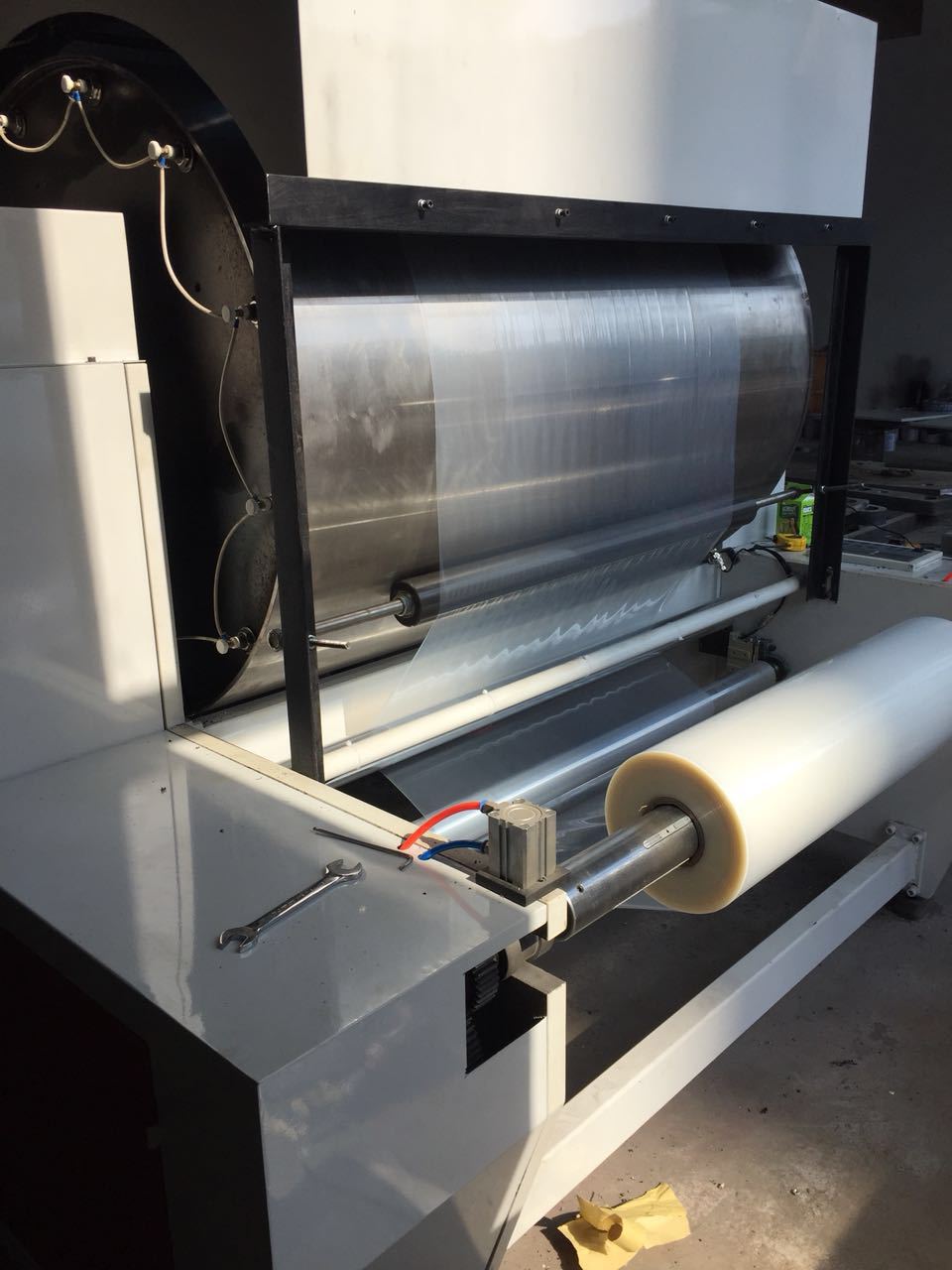 花纹压纹机_jc免费打样薄膜压痕机 凹凸感花纹压纹机 - 阿里巴巴