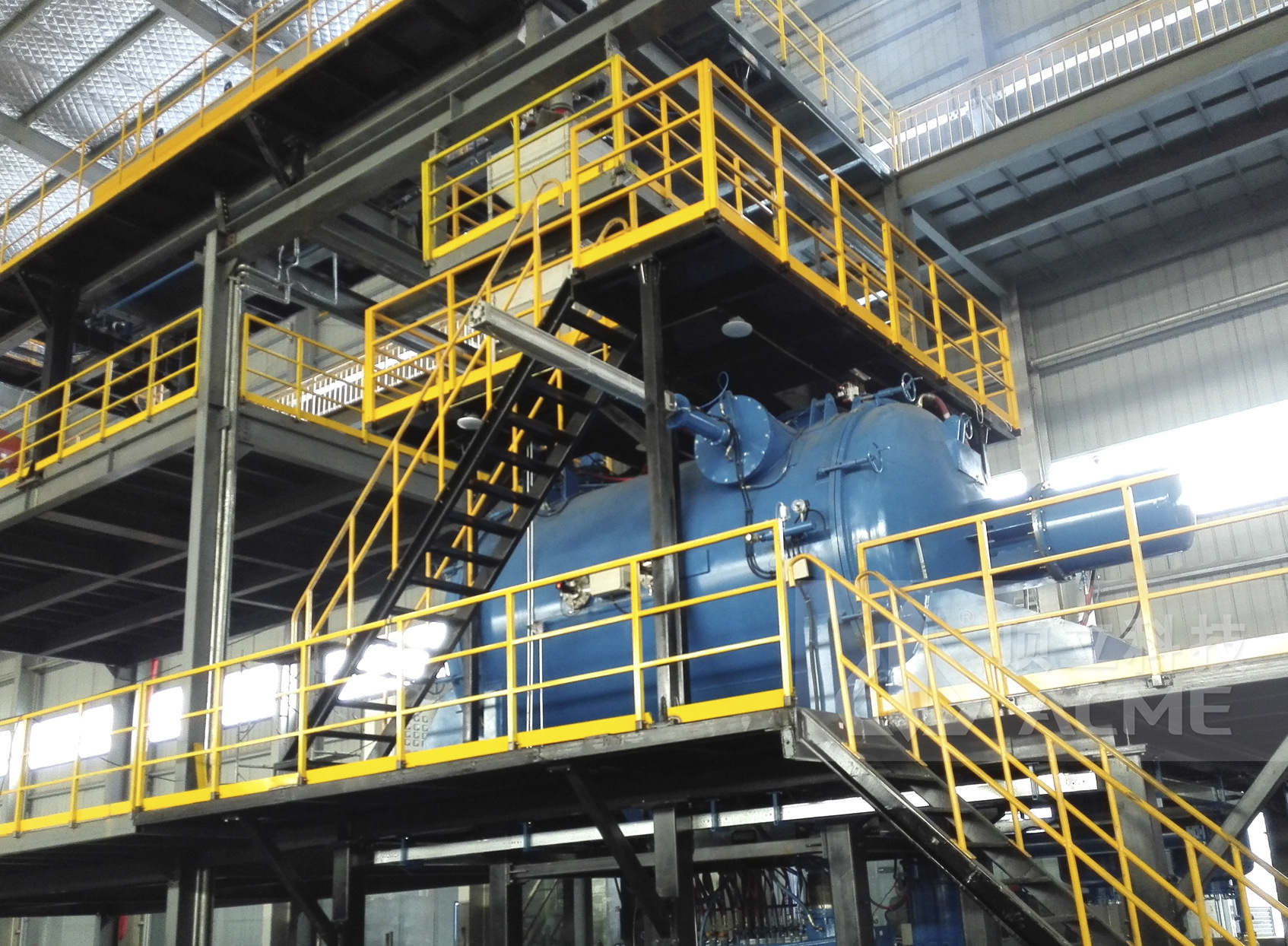 连续式高温石墨提纯炉可用于石墨粉料的连续式高温提纯或石墨化处理.