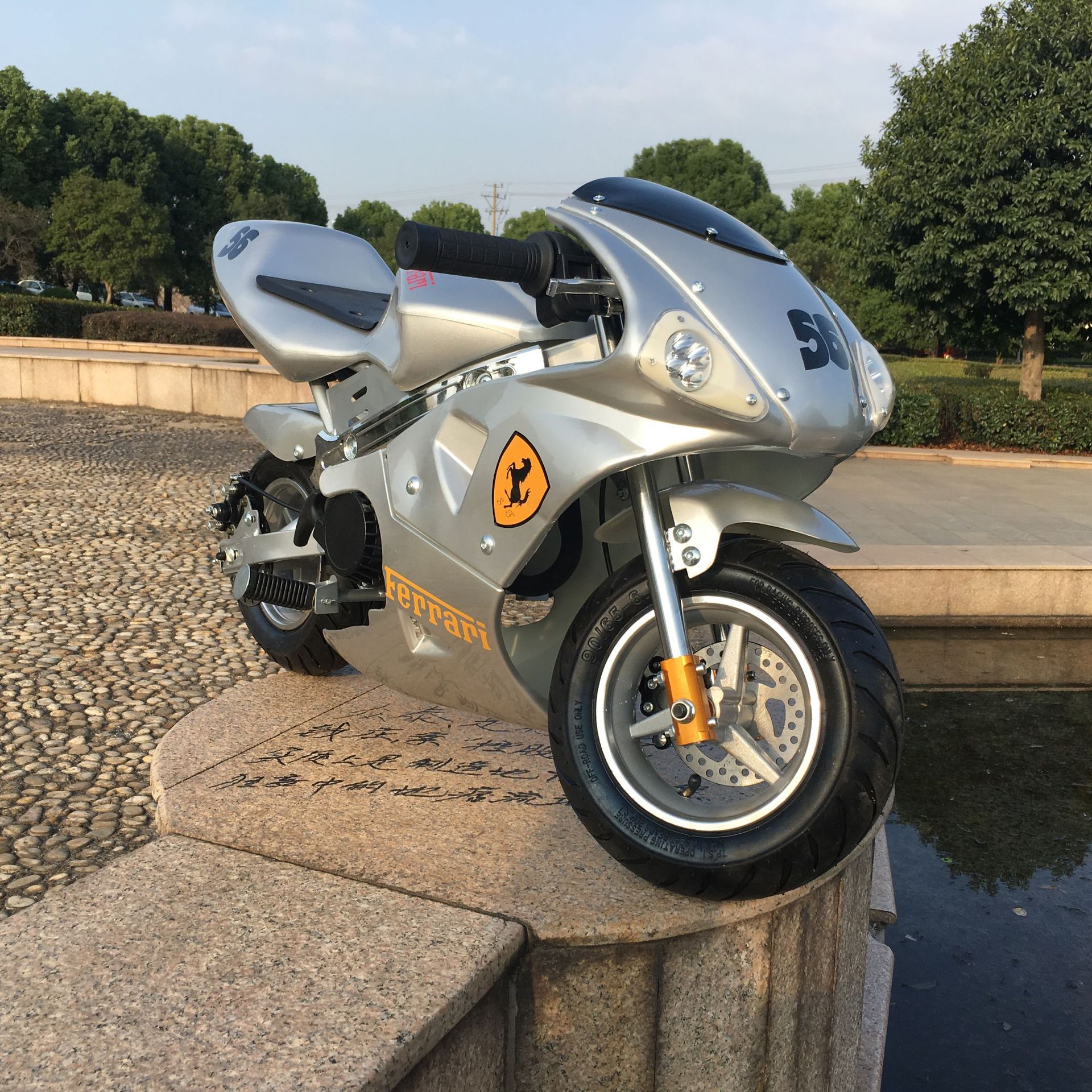 带灯款 新款小型摩托车迷你小跑车小摩托车49cc成人汽油儿童 代发