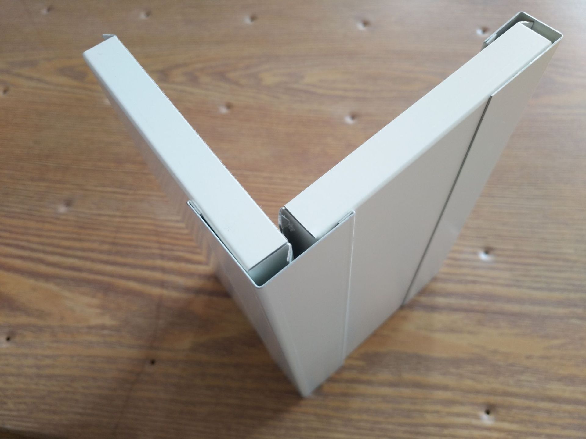 银行金属复合石膏板 工商银行专用钢制墙板 白色金属墙板