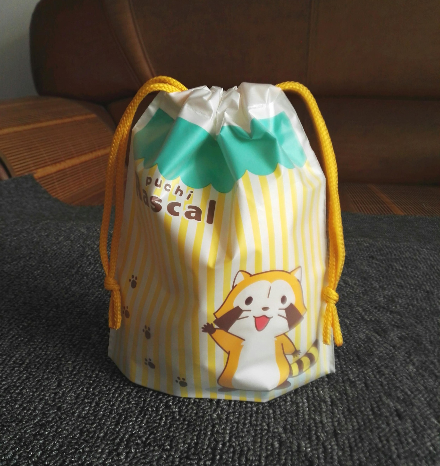 可爱松鼠图案穿绳束口袋 儿童礼品pe材质抽绳可重复利用收纳袋