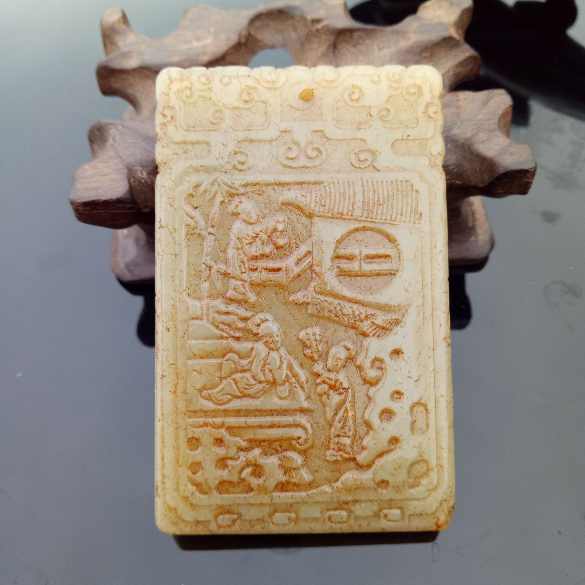 批发玉器双面雕刻和田玉子冈牌玉佩 新疆和田玉牌子吊坠