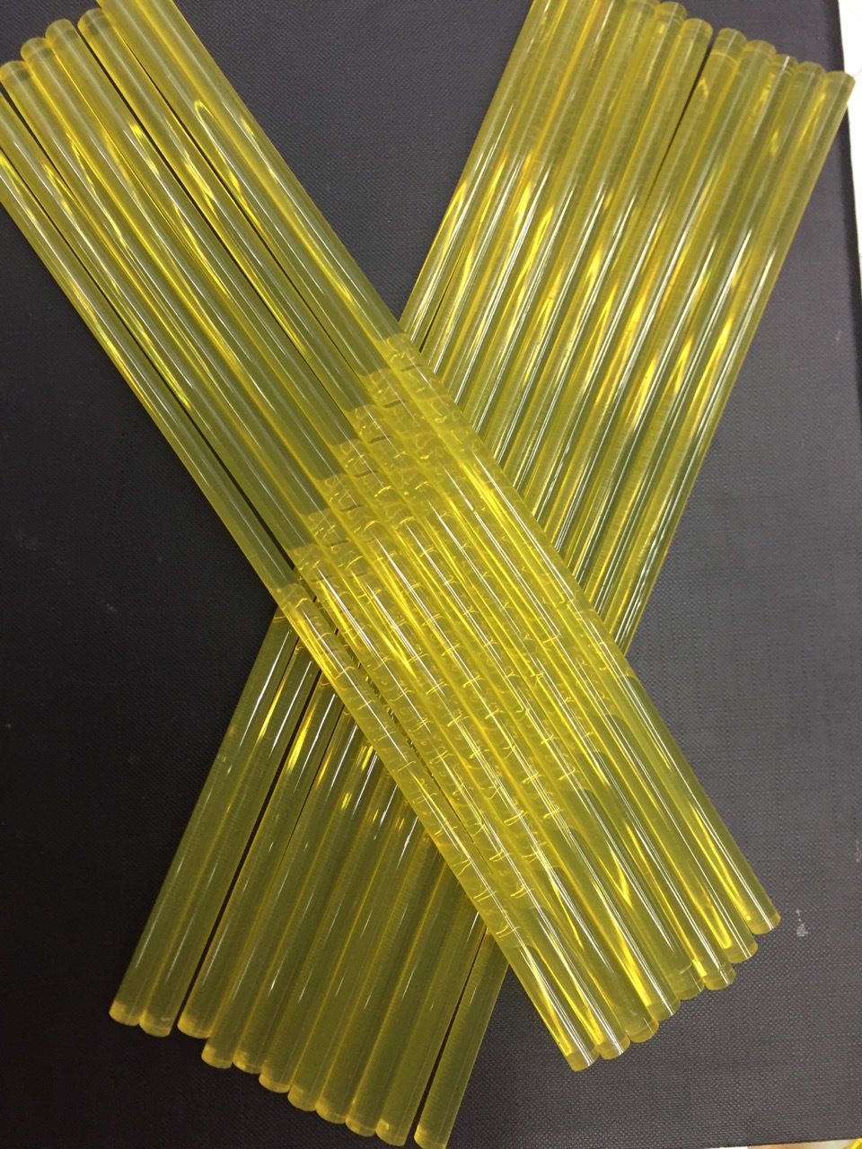 7mm透明热熔胶条_厂家批发高粘高温热熔胶棒热胶条