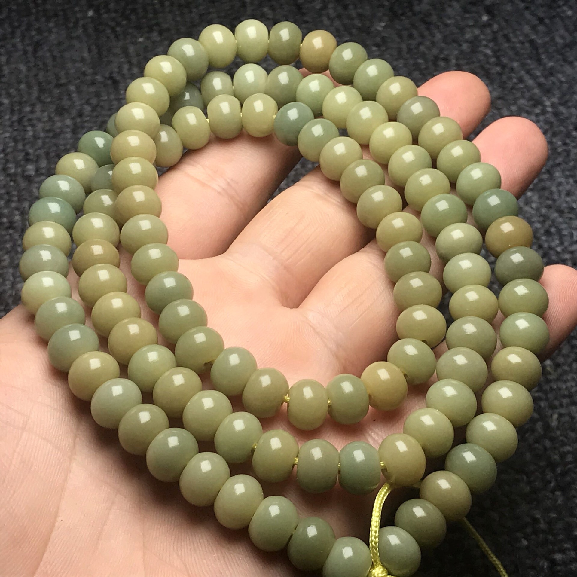 自产自销天然阴皮菩提根108颗 风化绿菩提根淡绿男女佛珠手链
