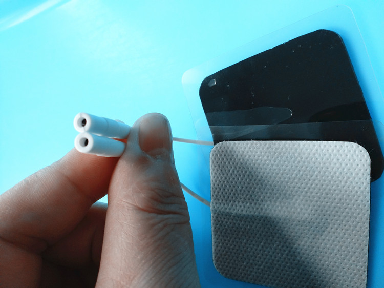 5*5无纺布导电电极片 理疗贴 按摩器插针式硅胶电极自粘针灸贴片