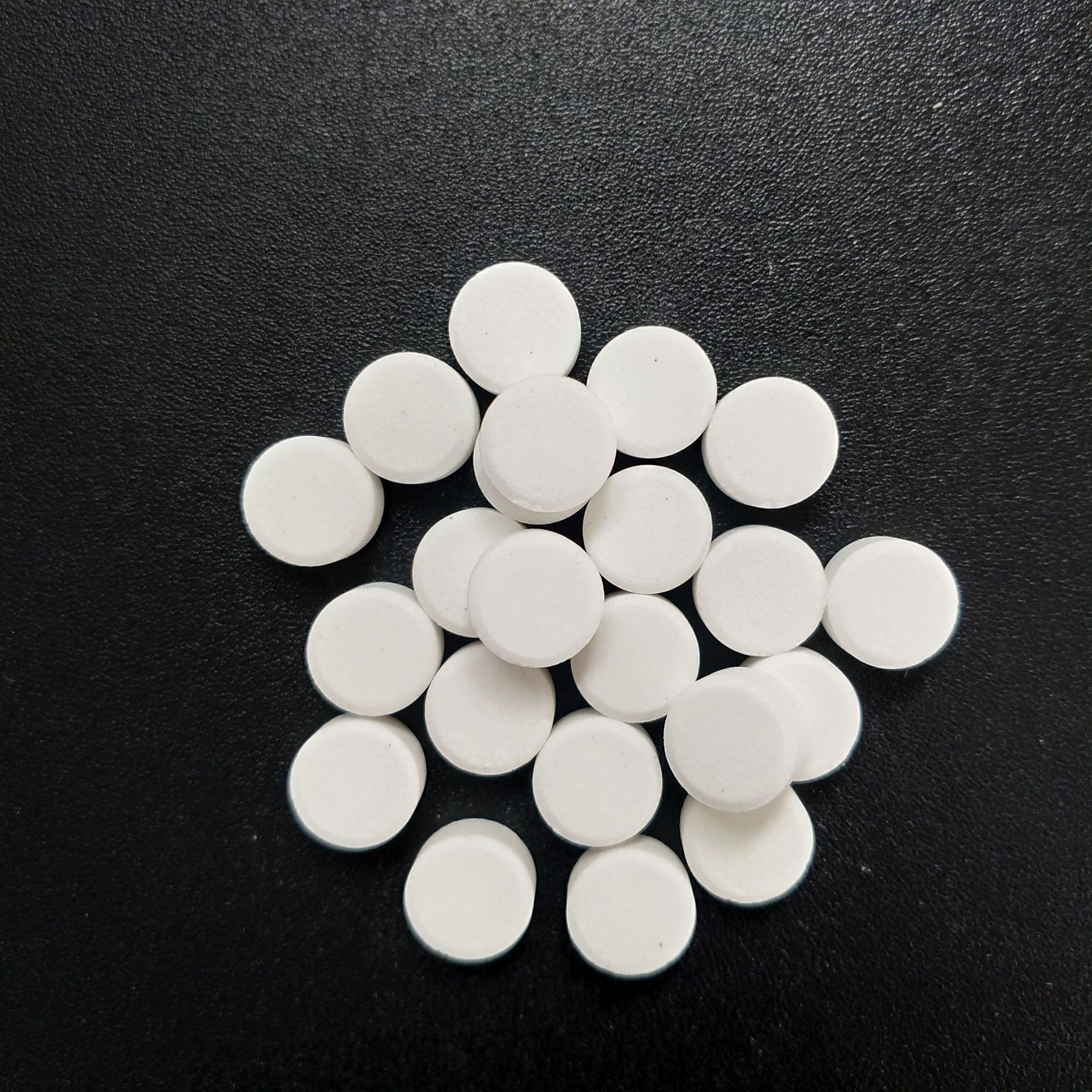 大量供应二氧化氯 造纸 纸浆漂白剂 消毒系列厂家批发