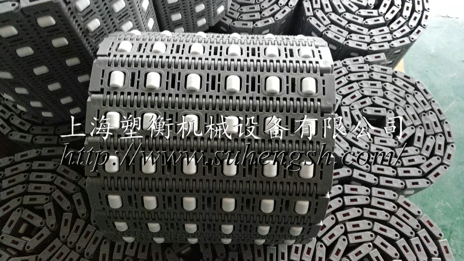 400万向滚珠链板塑料网带平格突肋模块网链横纵向滚珠塑料输送带