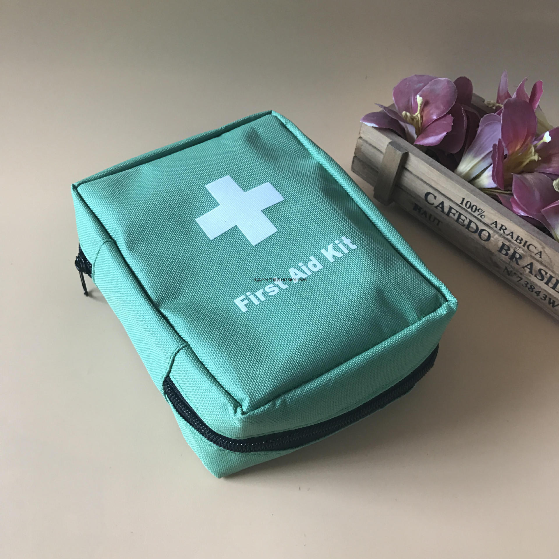 旅行急救包便携医疗包家庭消防应急药品收纳包家用车载药箱 夹层