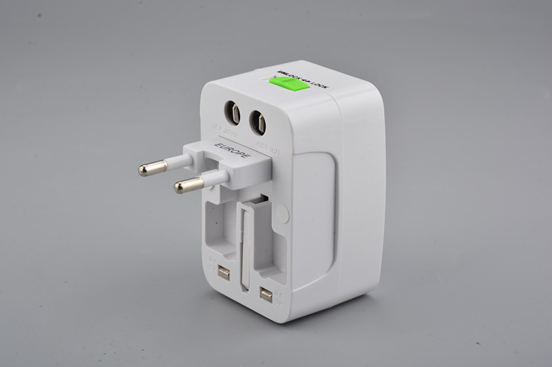 厂家直销全球通转换插头 旅行多功能转换插座 全球通用万能转换插