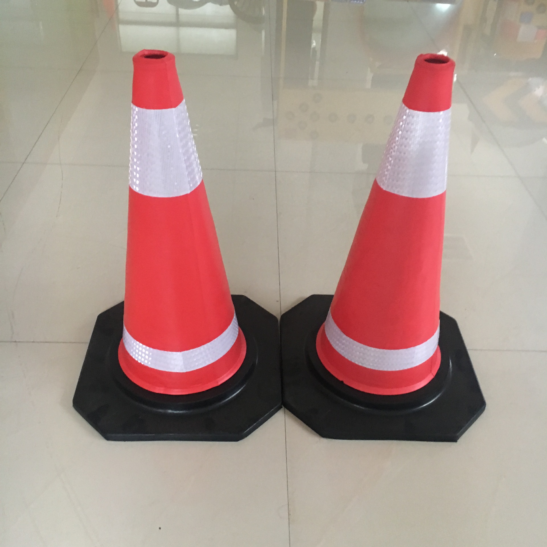 厂家eva路锥 70cm反光泡沫路锥 橡胶路障锥 广告雪糕筒交通安全锥
