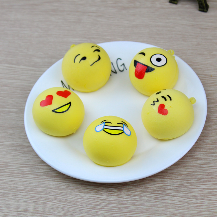 pu慢回弹仿真面包蛋糕 4厘米表情粗粮熊猫馒头