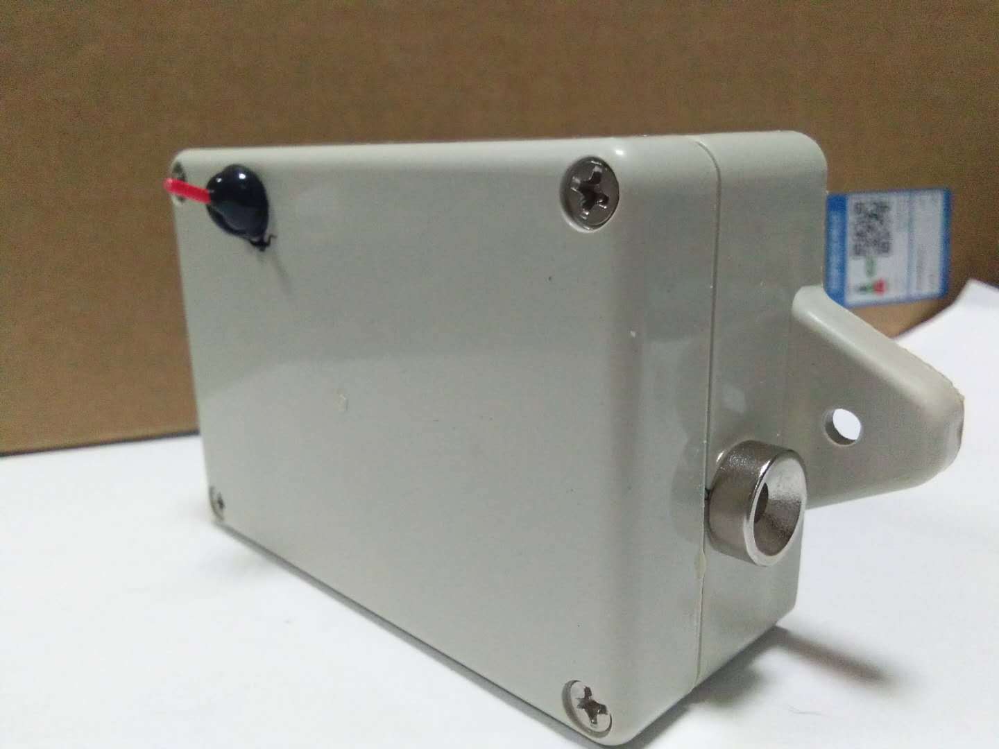 夹子报警器野外果园鱼塘防盗报警器野猪报警器信号稳定不误报漏报