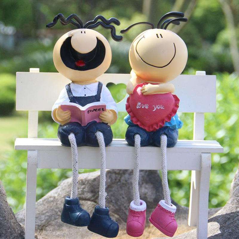 新款青梅竹马卡通情侣三毛吊脚娃娃礼品树脂工艺品家居摆件装饰品