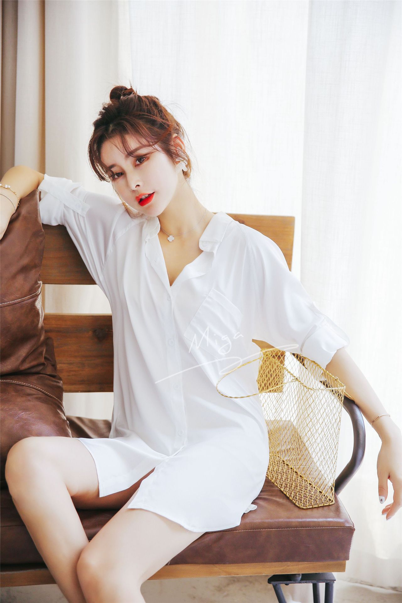 新品女士仿真丝睡衣夏长袖性感白衬衫诱惑短裙可挽袖宽松冰丝睡裙