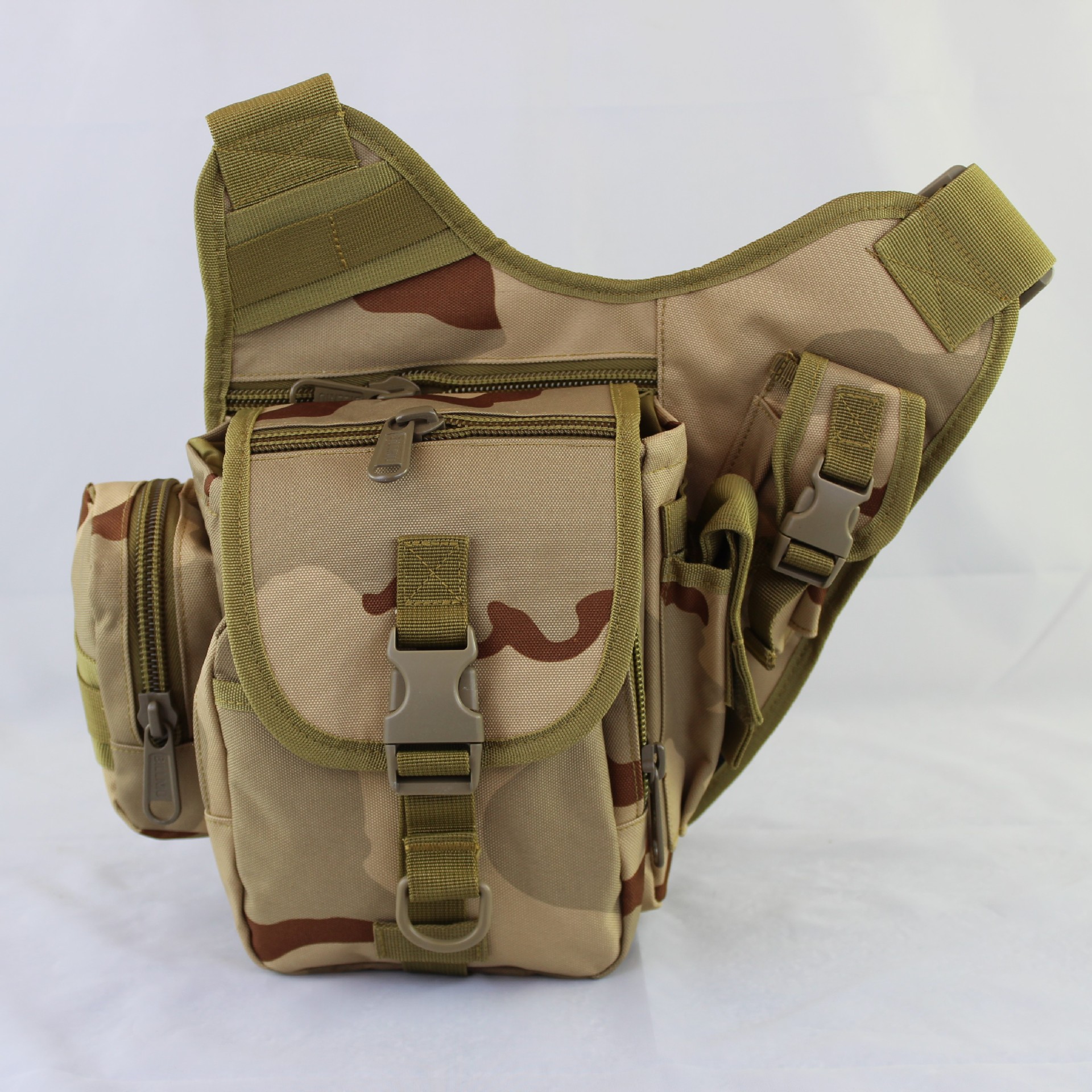 战术包单肩斜挎胸包防水骑行迷彩特种兵军迷腿挂包防水迷彩包0201