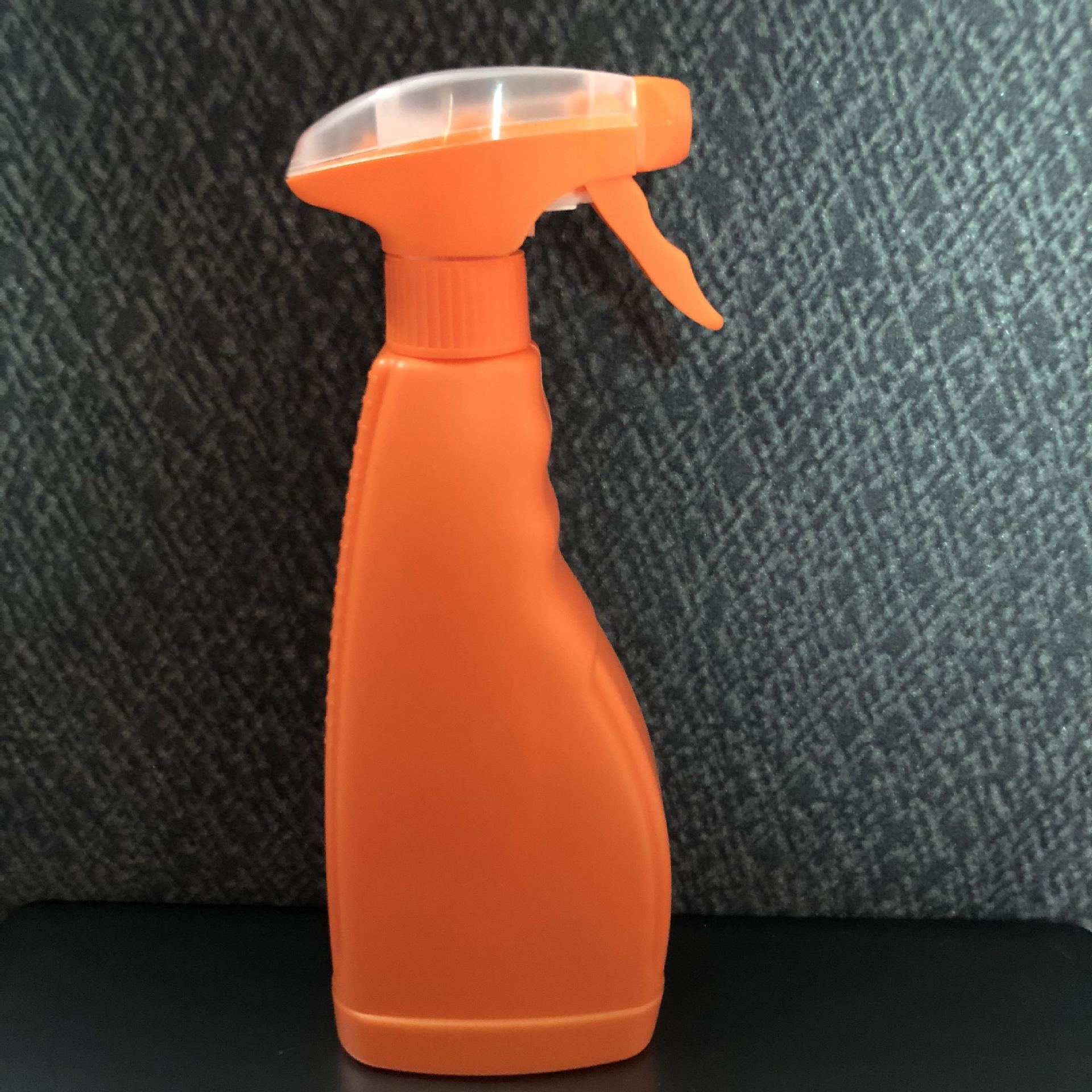 500ml喷枪瓶喷雾瓶 pe塑料喷枪瓶 手扣式喷壶 杀虫剂清洁剂瓶子