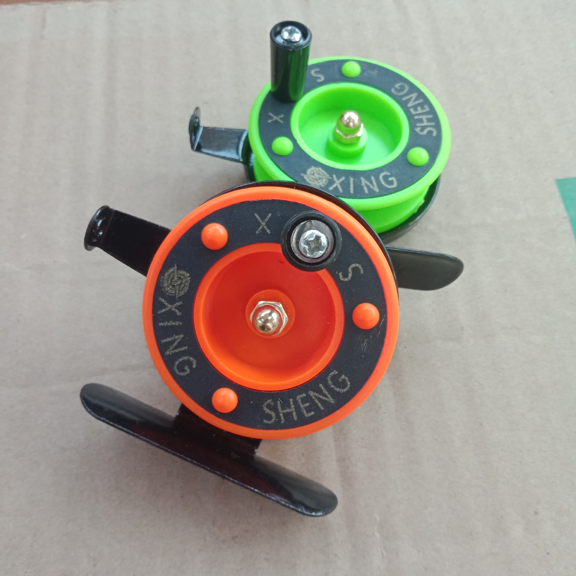 渔线轮 冰钓轮 矶钓鱼竿 钓鱼轮子 手摇鱼轮批发冰钓竿