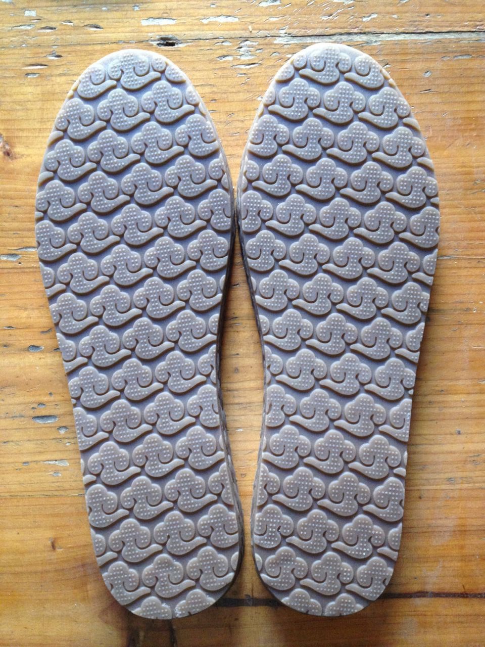 绣花鞋底牛筋鞋底汉服鞋底tpr鞋底民族风鞋底布鞋底