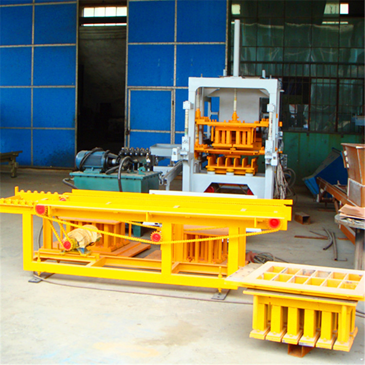 厂家供应qt520砌块砖机设备免烧砖机设备多功能路面彩砖机设备