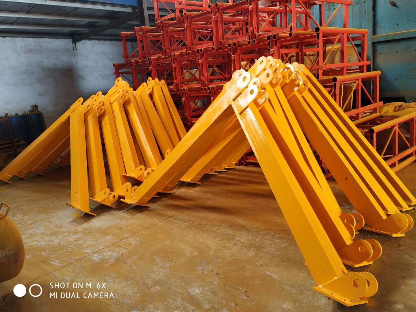 厂家现货供应塔吊标准节附墙塔机配件扶墙框架可调式附着架