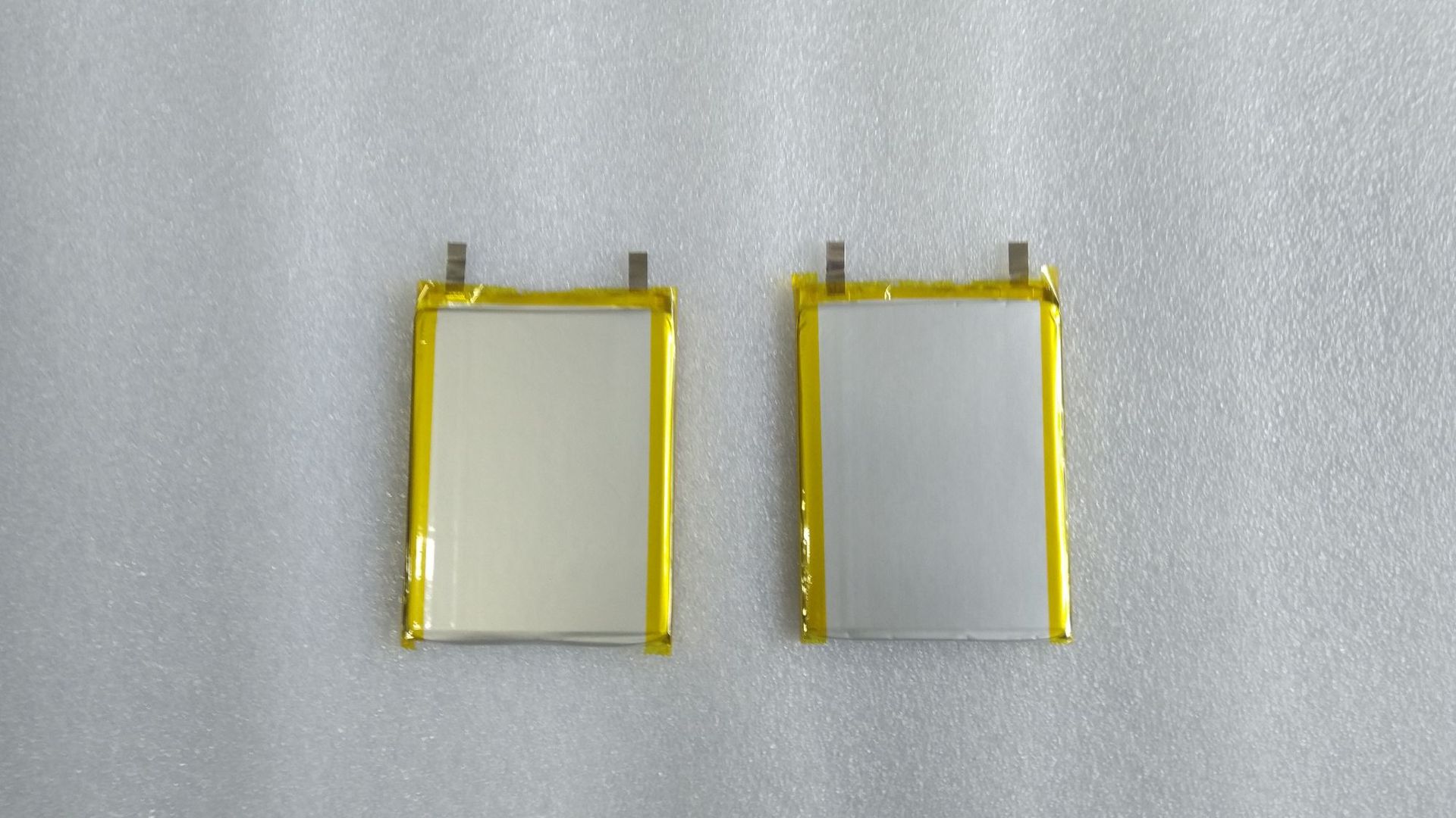 批发超薄材料聚合物锂电池可充电 505573 485573 2500mah3.7v