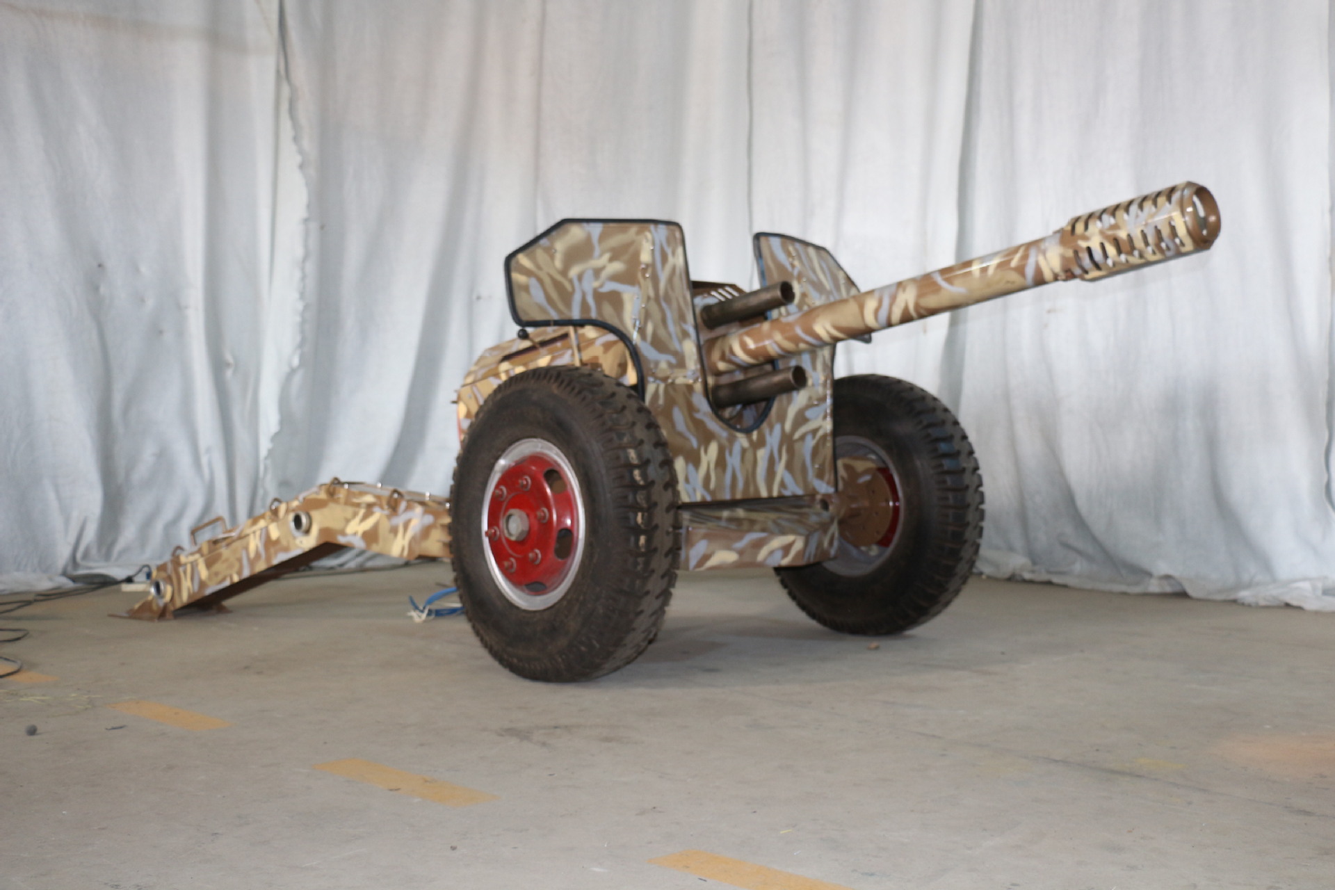 大型枪林弹雨射击场气炮枪靶场设备实感射击游戏气炮沙漠之鹰