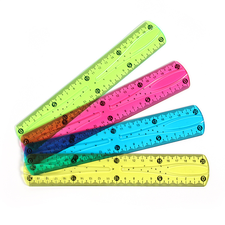 厂家供应 20cm软直尺 彩色柔韧尺 pvc软尺 塑料尺子可弯曲尺折