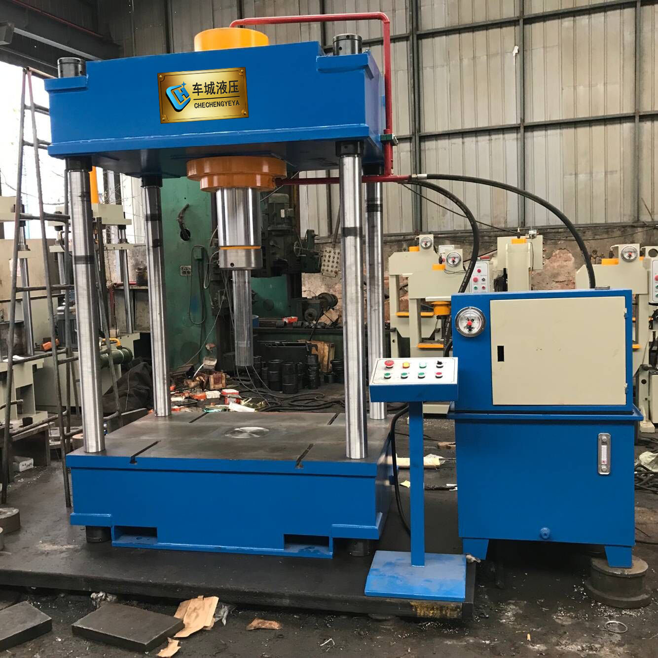 汽修理用200吨大台面二梁四柱液压机100吨拆装轴承用四柱油压机