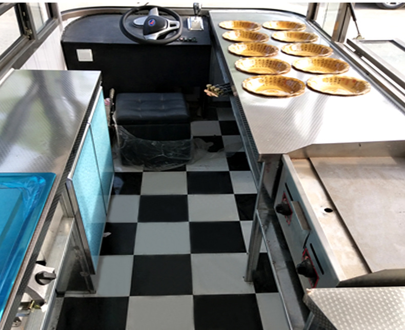 电动四轮多功能卤肉卷小吃车房车移动卷饼快餐车夜市摆摊