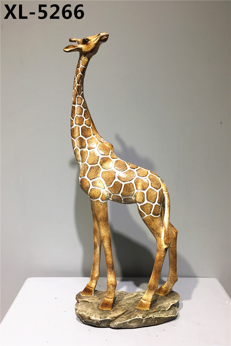 长颈鹿树脂动物产品批发 高贵婚庆礼品 树脂工艺家居摆件福禄双全