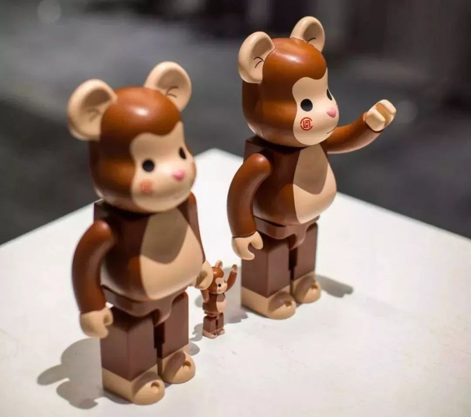 动漫周边手办陈冠希潮牌公仔搪胶玩偶音术展吉祥物礼品厂家现货