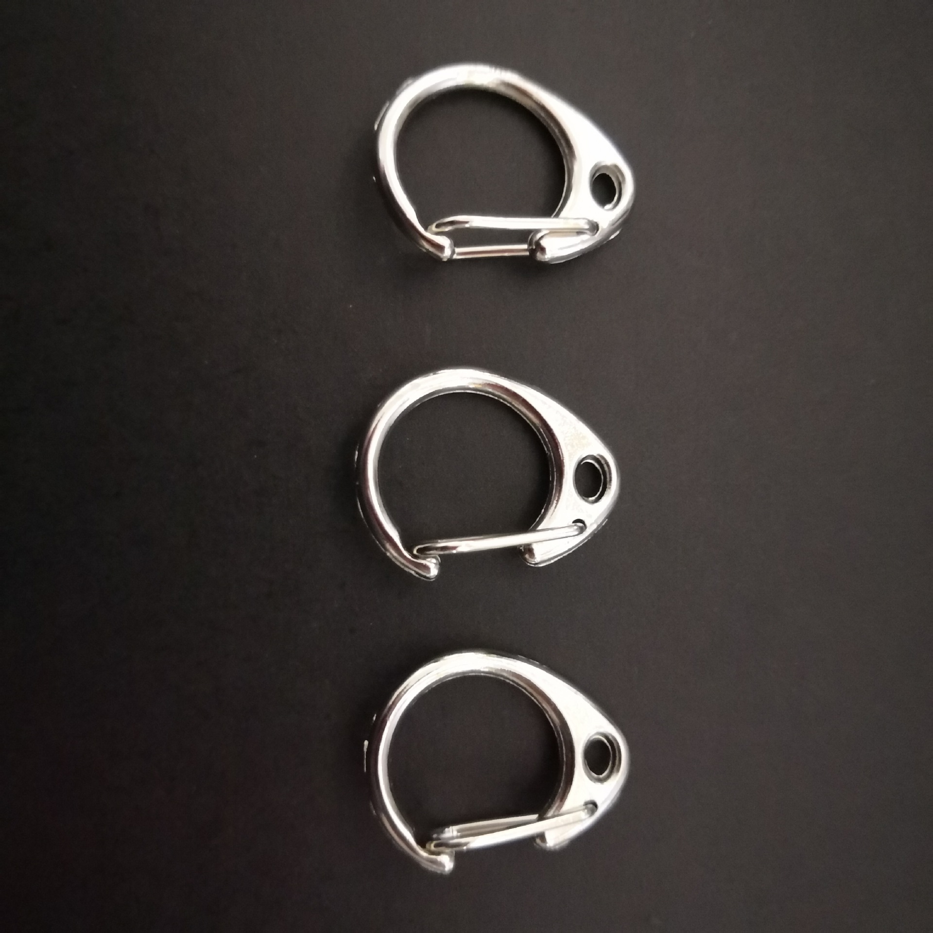 汽车钥匙扣挂件c字母钥匙扣合金大中小c扣链饰品连接扣可定制