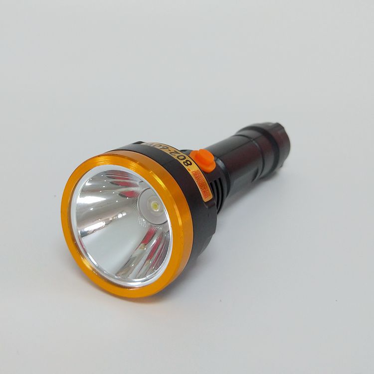 亮之伟802强光手电筒 铝合金圈充电式大功率手电 户外远射照明灯