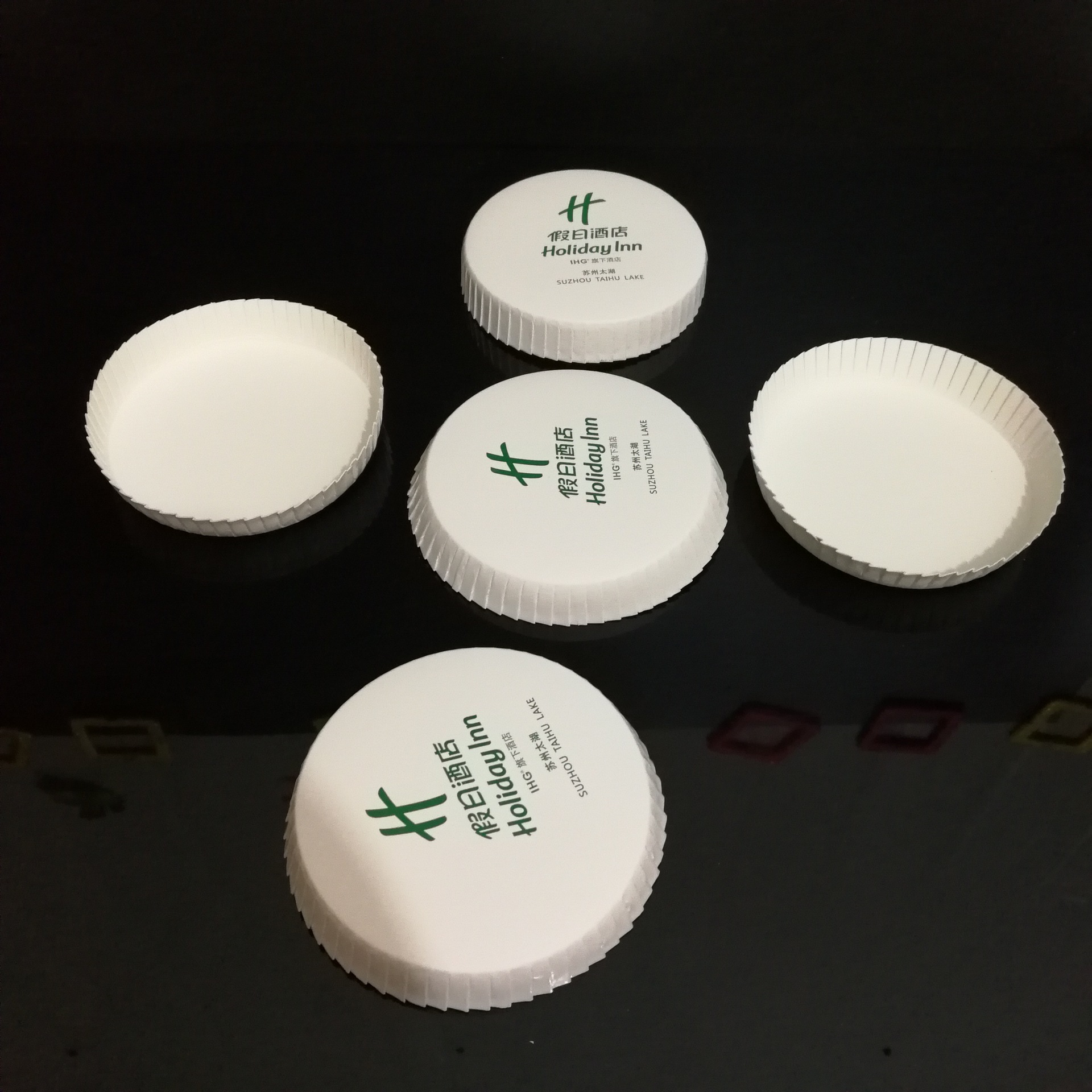 酒店宾馆一次性杯盖高档纸质杯盖5.5cm至9.5cm直径杯盖定制logo