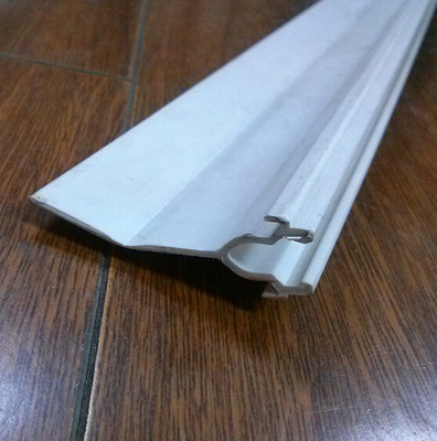 10472 罗格朗150*50线槽用隔板单价为1米 必须是线槽的2倍