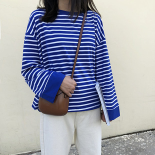 宽松蓝色条纹t恤 女