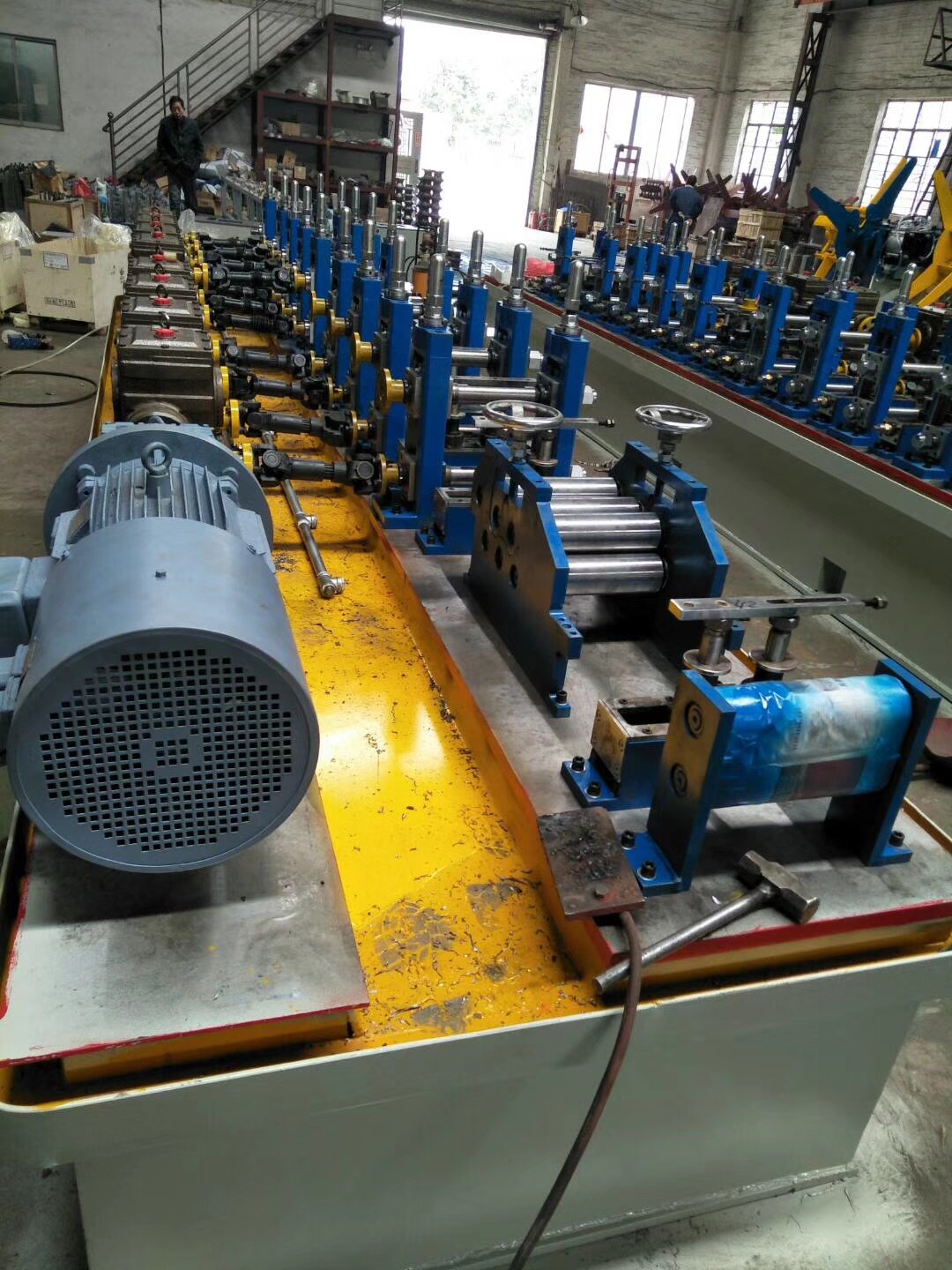 厂家销售不锈钢焊管机 不锈钢制管机 不锈钢卷管机 不锈钢拉管机