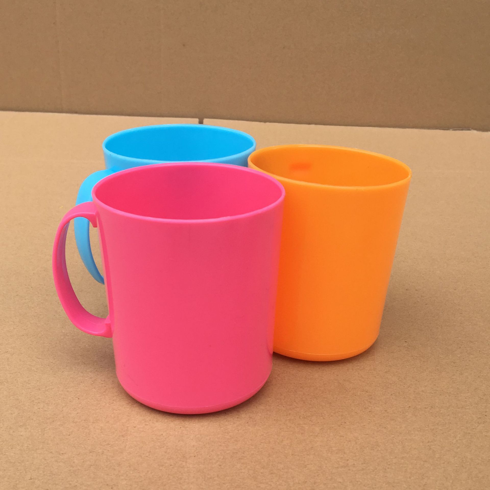 医院单位pp塑料带手柄水杯 可定制logo的塑料广告杯 350ml漱口杯