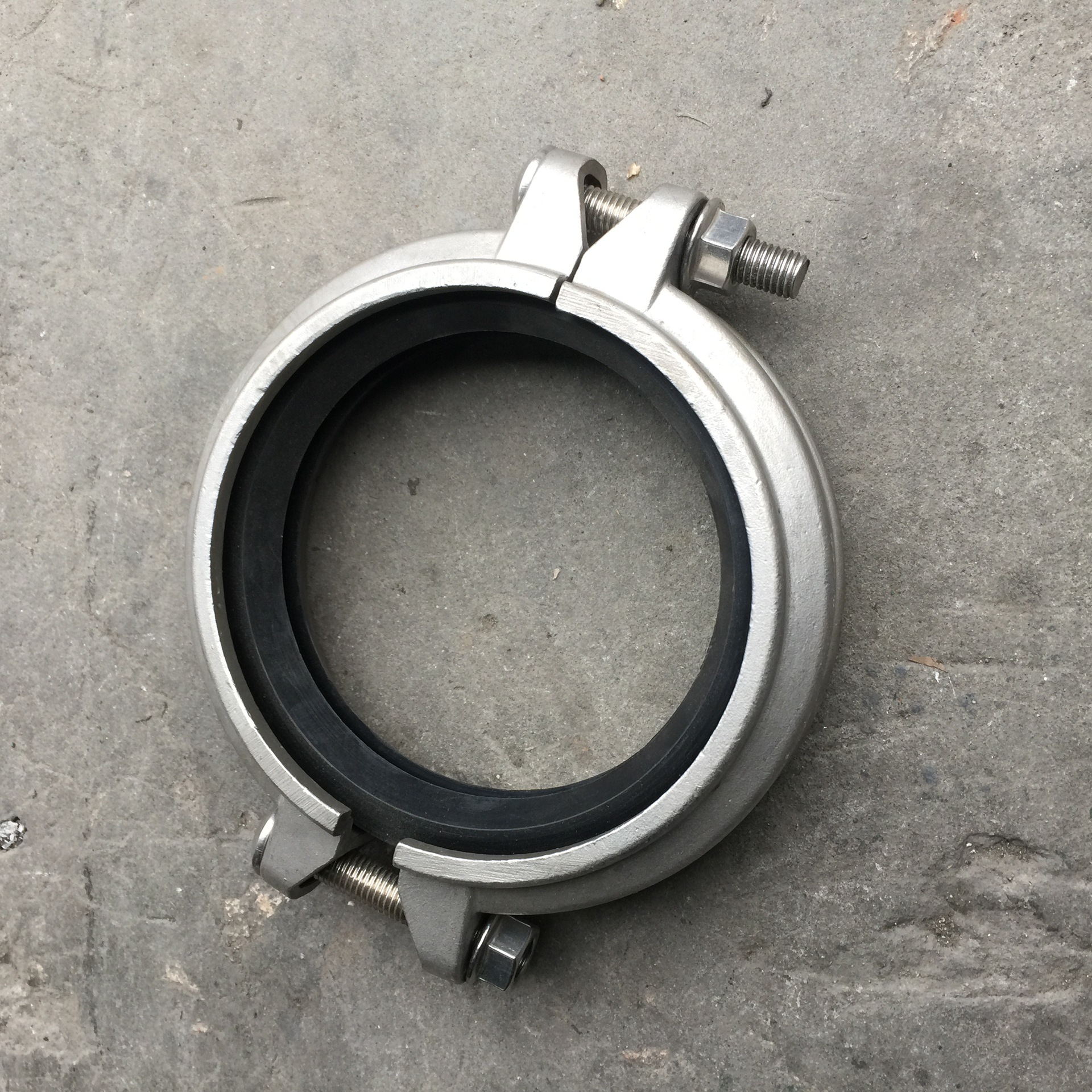 dn20-300消防管道市政供水管道给排水管道高压卡箍沟槽式接头