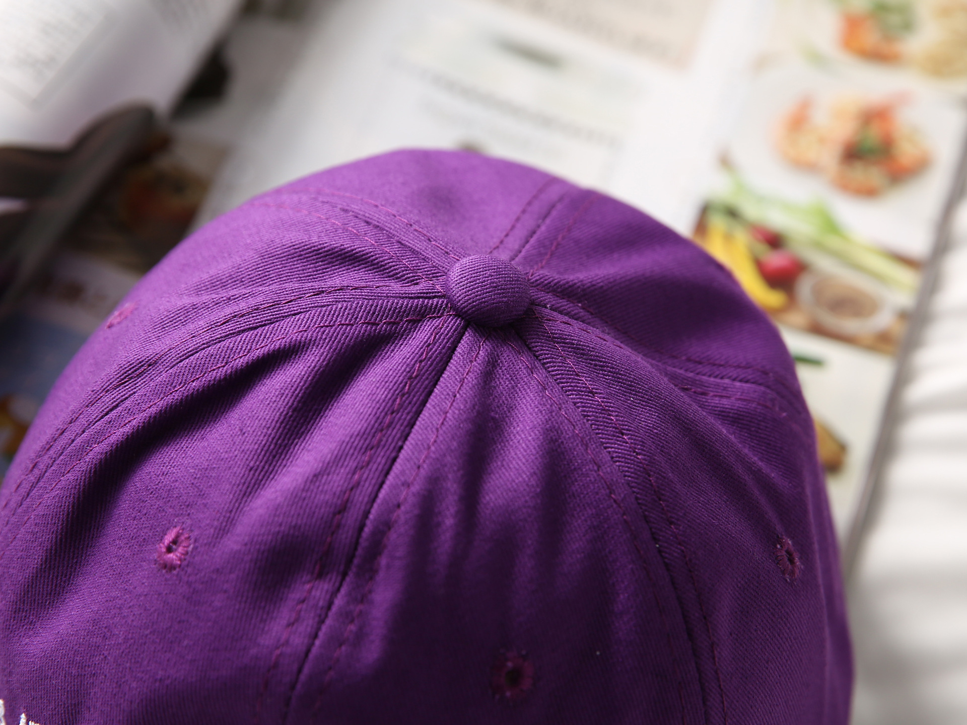 欧美个性潮人刺绣软顶鸭舌帽子男女休闲百搭紫色棒球帽韩版嘻哈帽