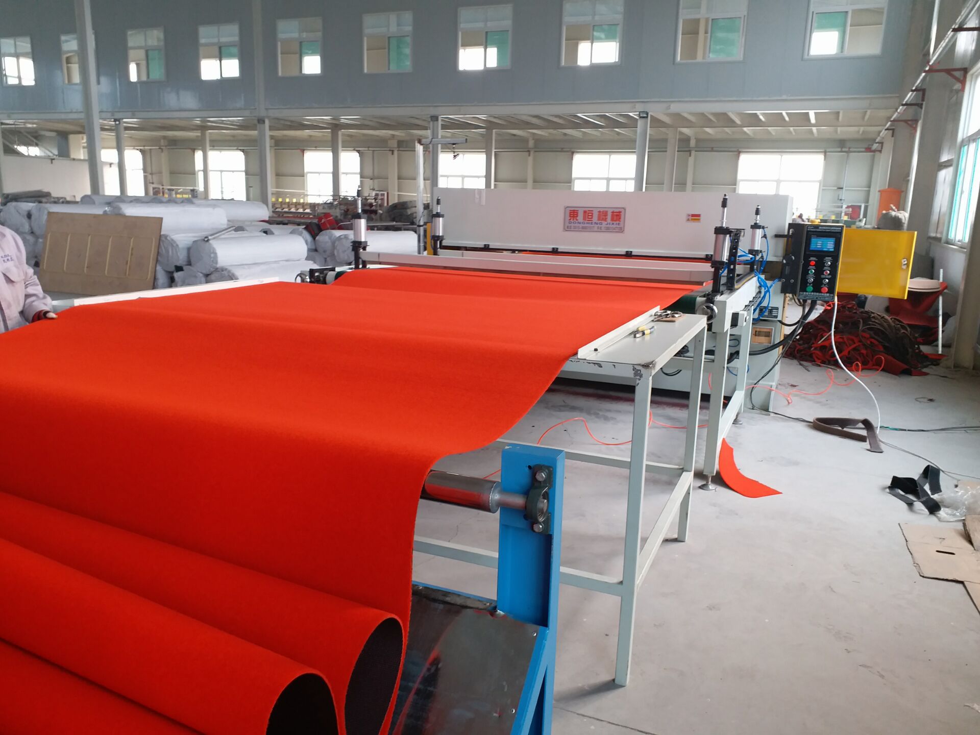 40t面膜泡绵eva珍珠棉吸塑包装箱包皮革鞋垫手套裁断机下料机