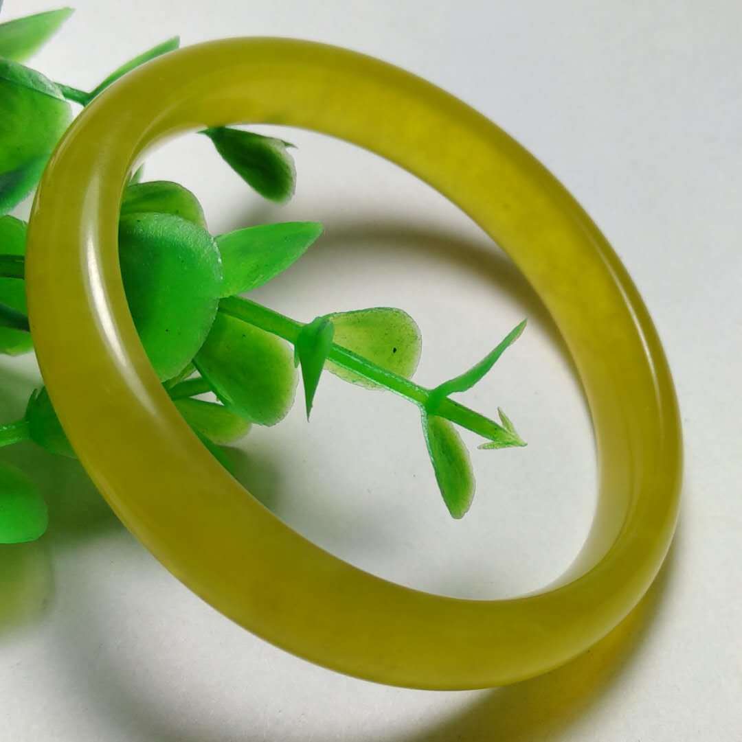 批发供应玉石珠宝莹润黄金色--岫玉手镯