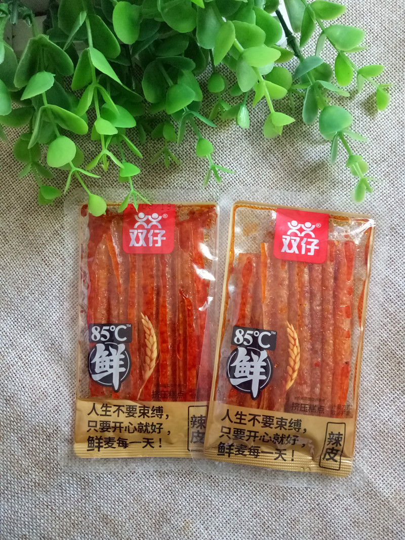 双仔红烧素牛筋 麻辣棒 辣条零食 散称10斤