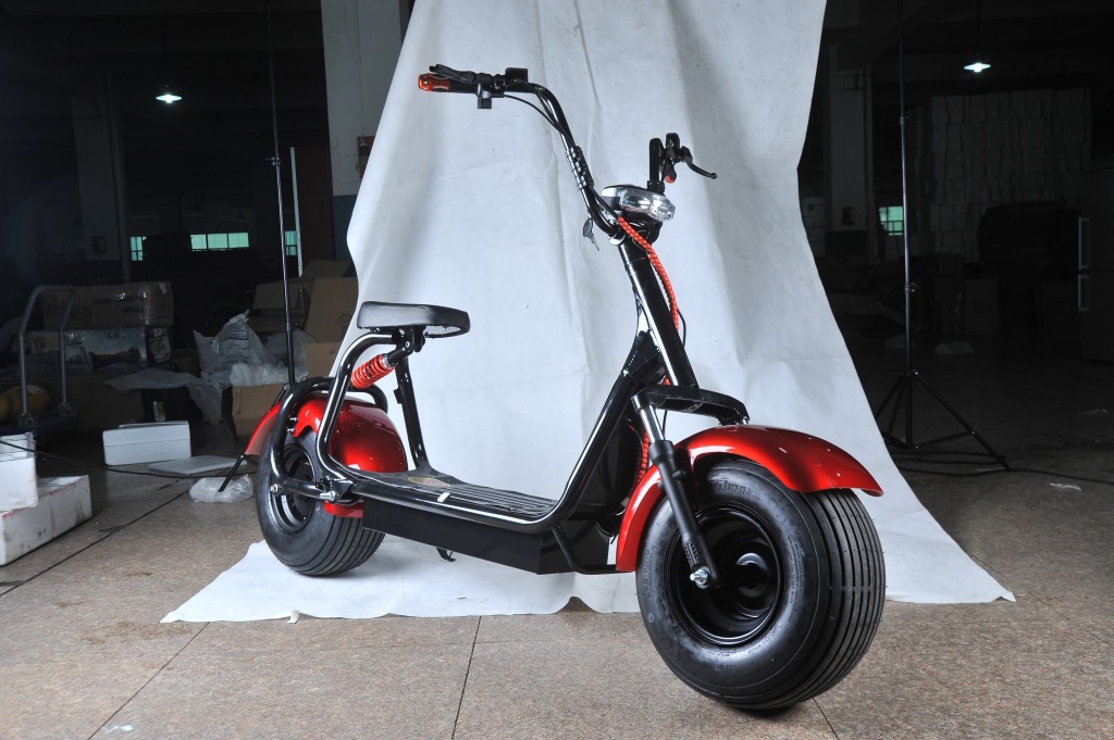 哈雷电动车成人智能电动摩托车平衡车 成人代步车长期批发