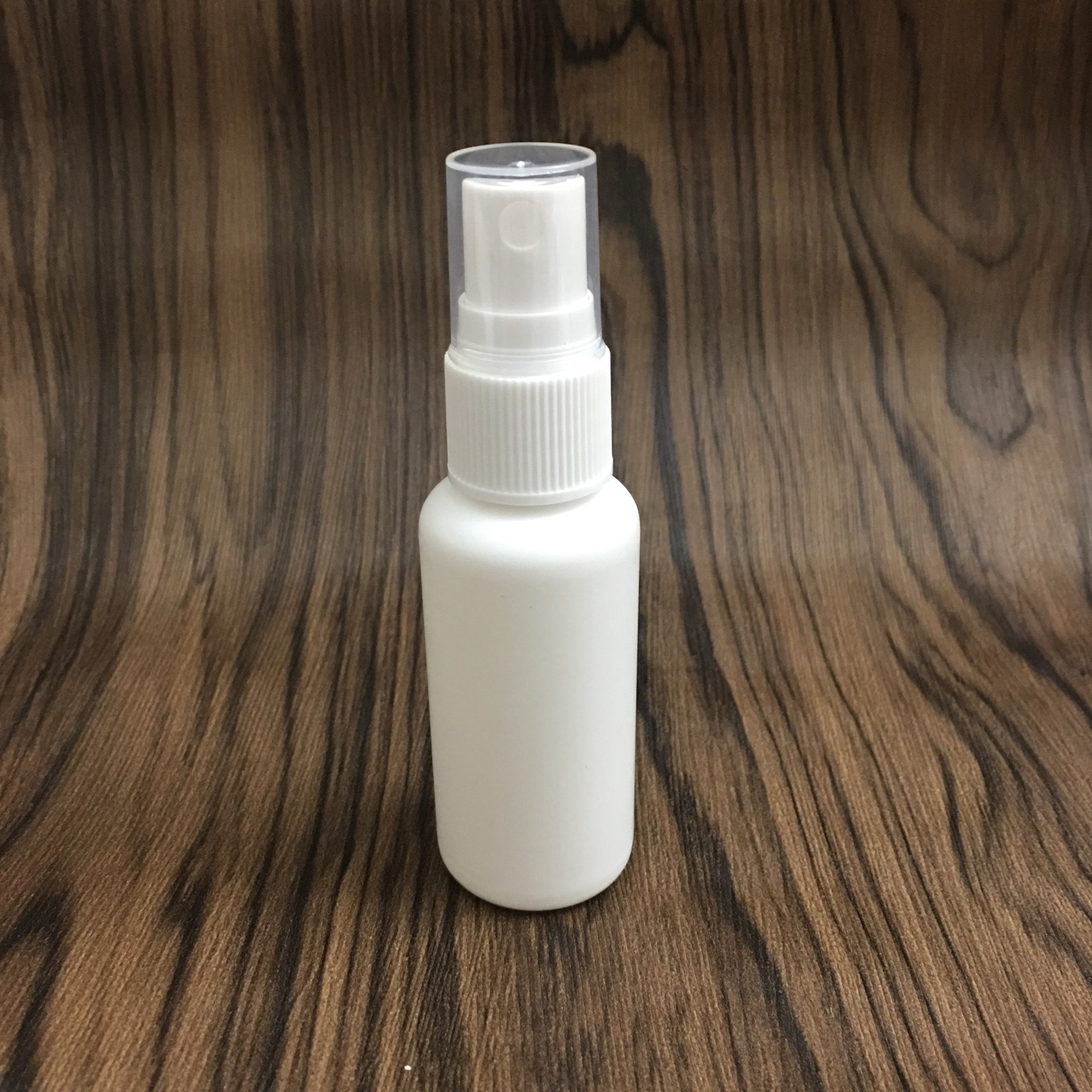 现货30ml喷雾瓶 塑料喷瓶 水剂瓶 分装瓶 小喷壶 pe白色喷雾瓶