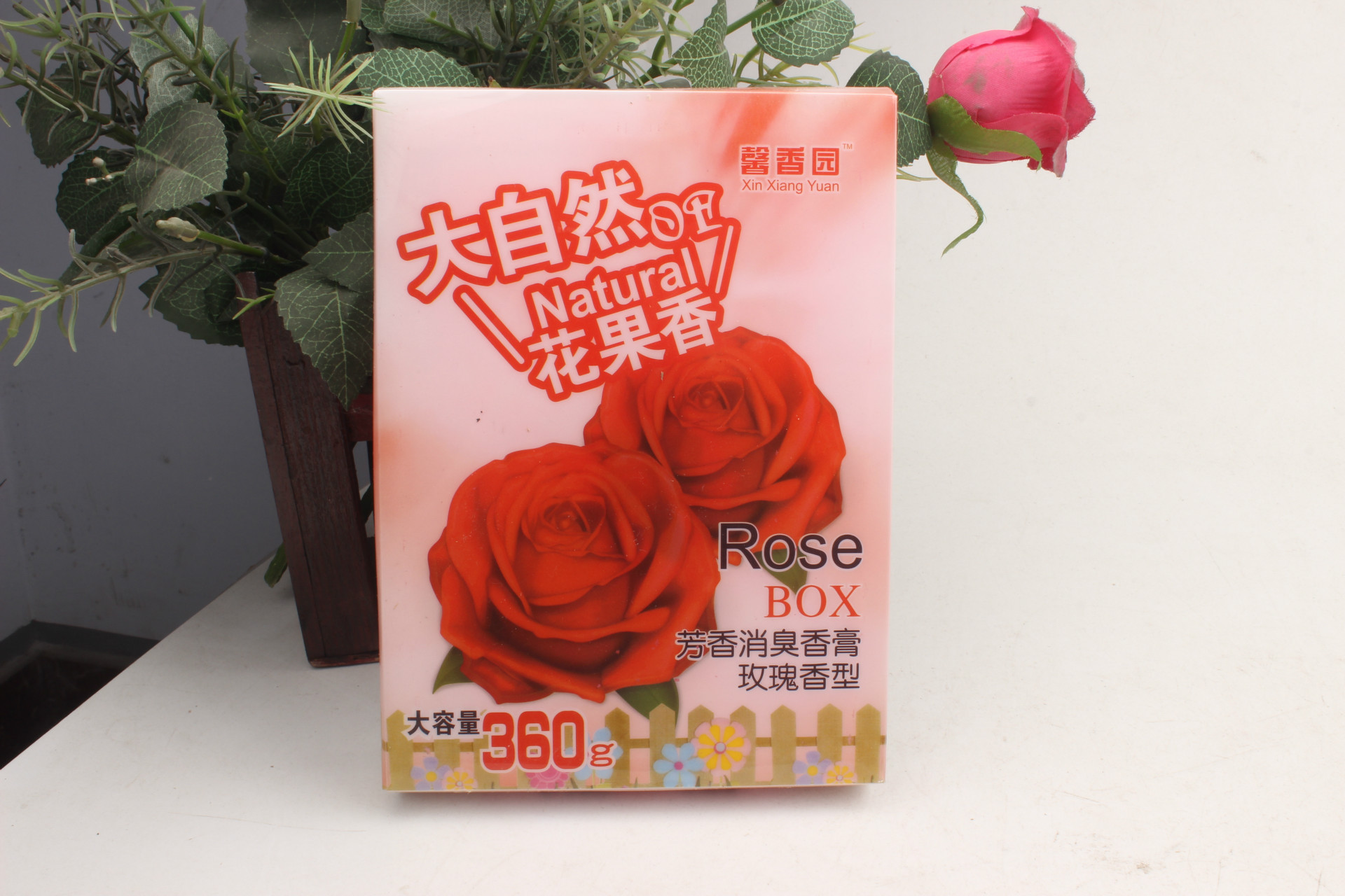 馨香园汽车香膏车内车用碳膏车载固体香盒批